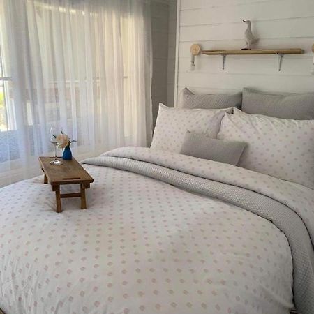 The Wandering Duck - Heritage Tiny House Strahan Exterior photo