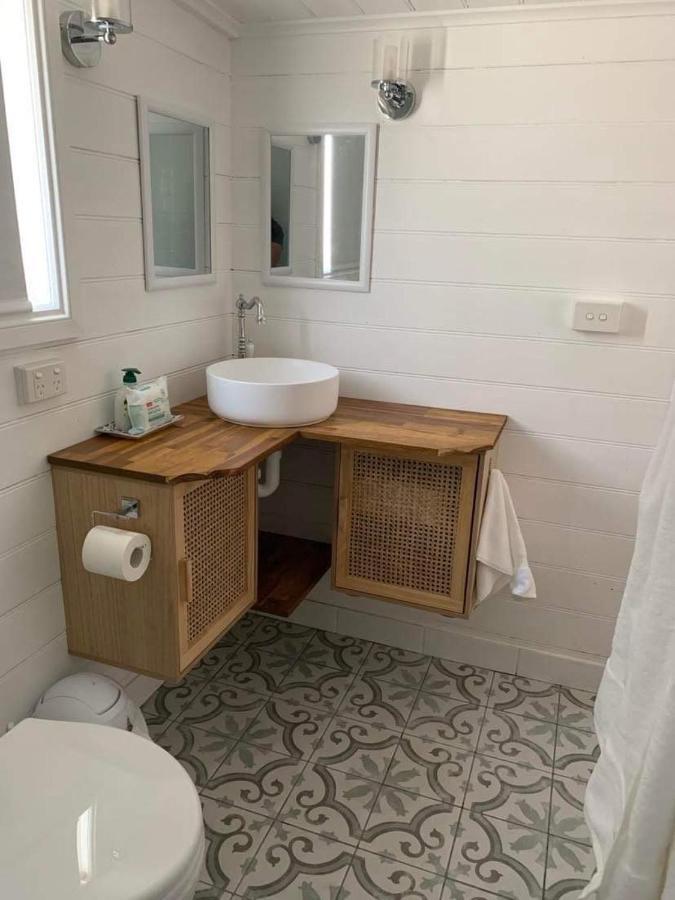The Wandering Duck - Heritage Tiny House Strahan Exterior photo
