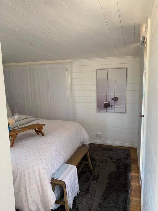 The Wandering Duck - Heritage Tiny House Strahan Exterior photo