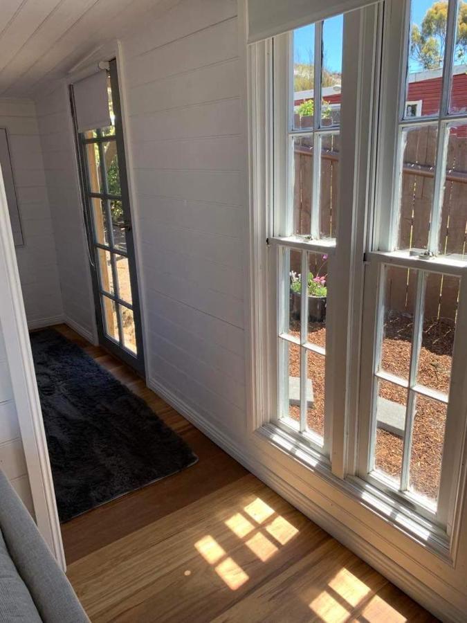The Wandering Duck - Heritage Tiny House Strahan Exterior photo